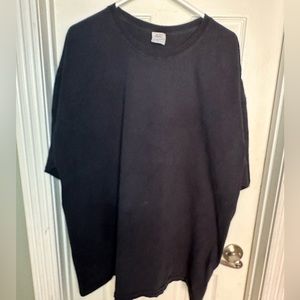 Men’s black t-shirt